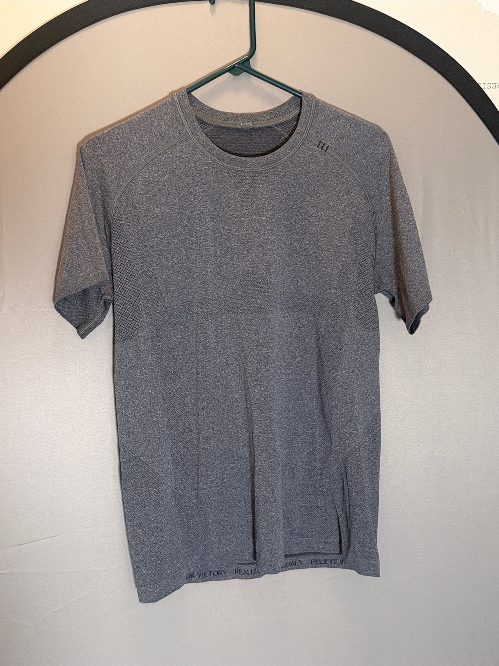 lululemon athletica Men's Heather Gray Short-Sleeve Performance Tee
